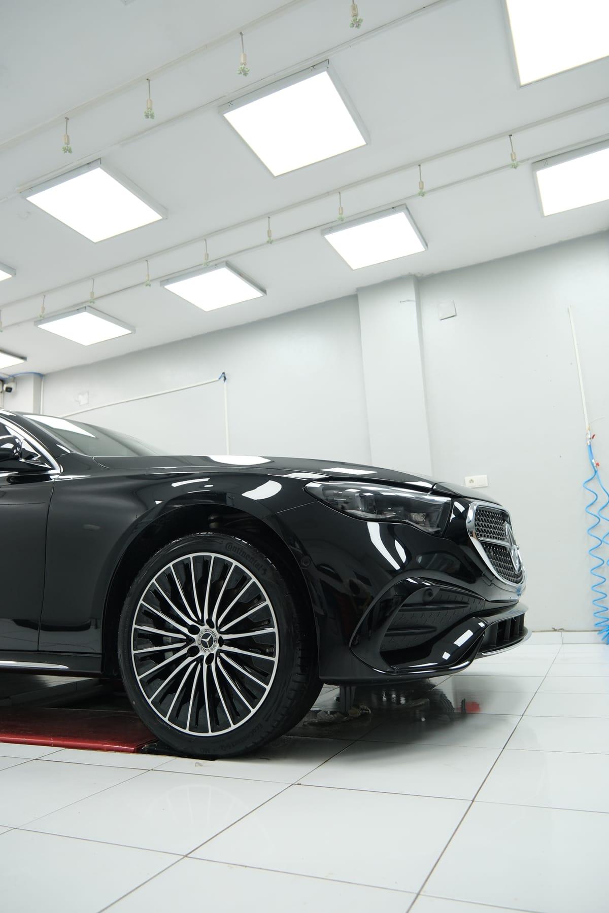 Mercedes E-Class yan profil ve jant PPF
